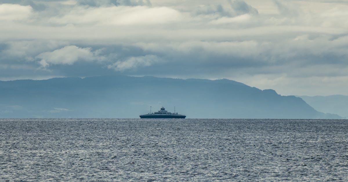 découvrez tout ce qu'il faut savoir sur l'enregistrement des bateaux en france. obtenez des astuces pratiques et des informations clés pour naviguer légalement et en toute sécurité.