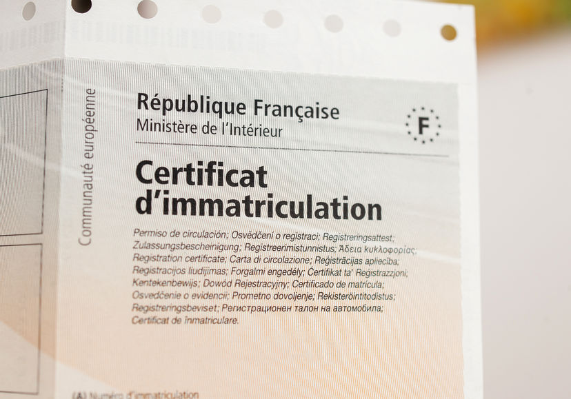 découvrez tout ce qu'il faut savoir sur la carte grise pour les propriétaires de véhicules. obtenez des informations sur les démarches administratives, les obligations légales et les conseils pratiques pour gérer votre carte grise en toute simplicité.