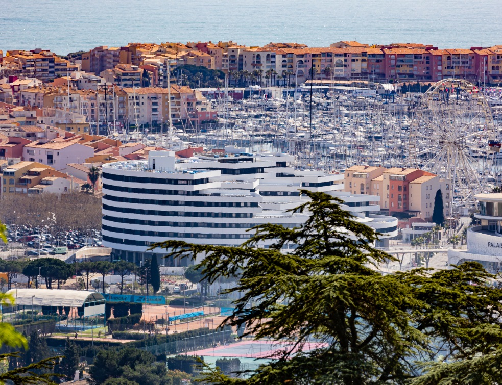 découvrez le nouveau projet urbain d'agde, une initiative innovante qui transformera la ville avec des espaces modernes, des infrastructures écologiques et des services améliorés pour le bien-être de ses habitants. plongez dans cette dynamique de développement et d'aménagement durable.