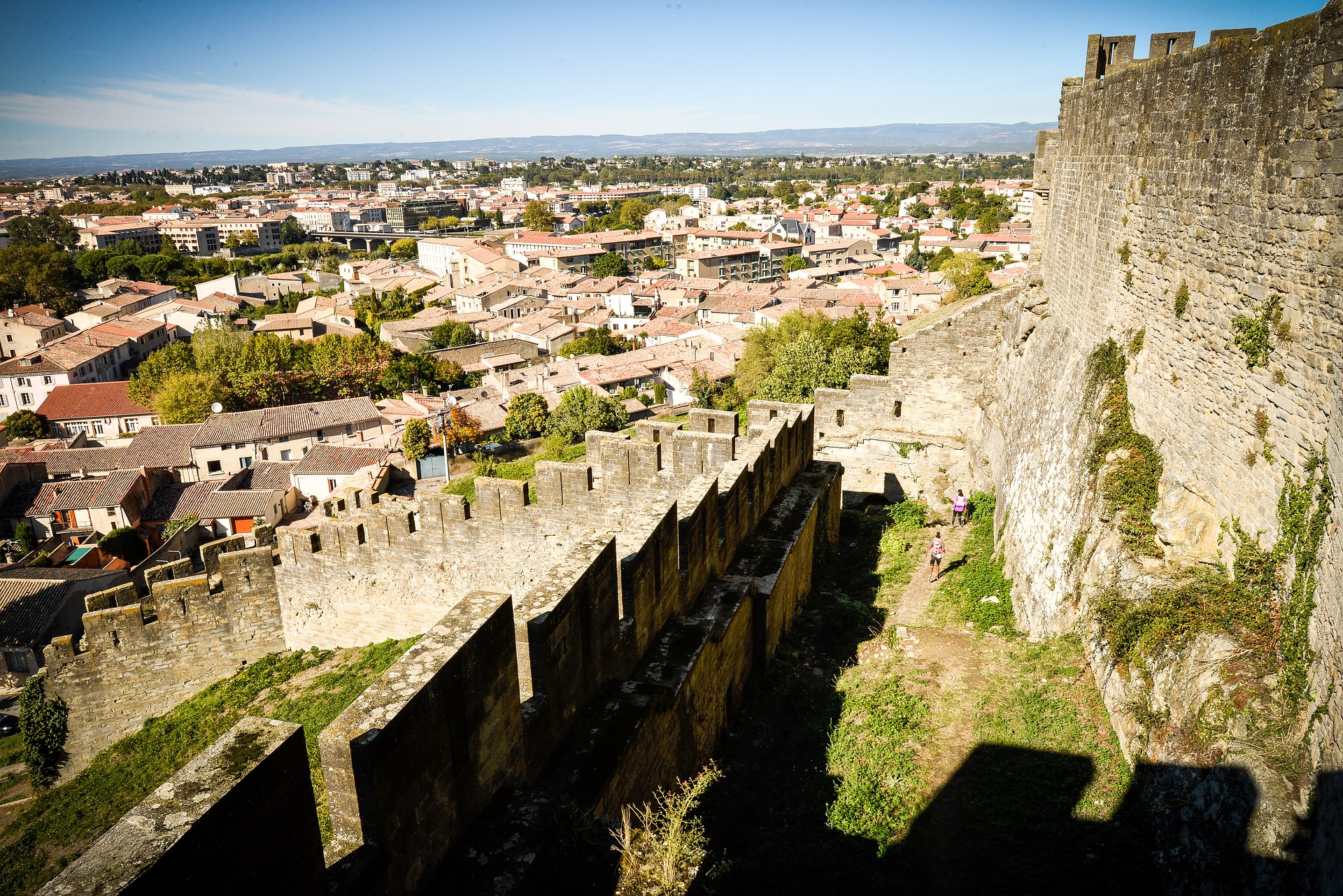 découvrez le marché immobilier dans l'aude : tendances actuelles, opportunités d'investissement et conseils pour acheter ou vendre dans cette belle région du sud de la france.