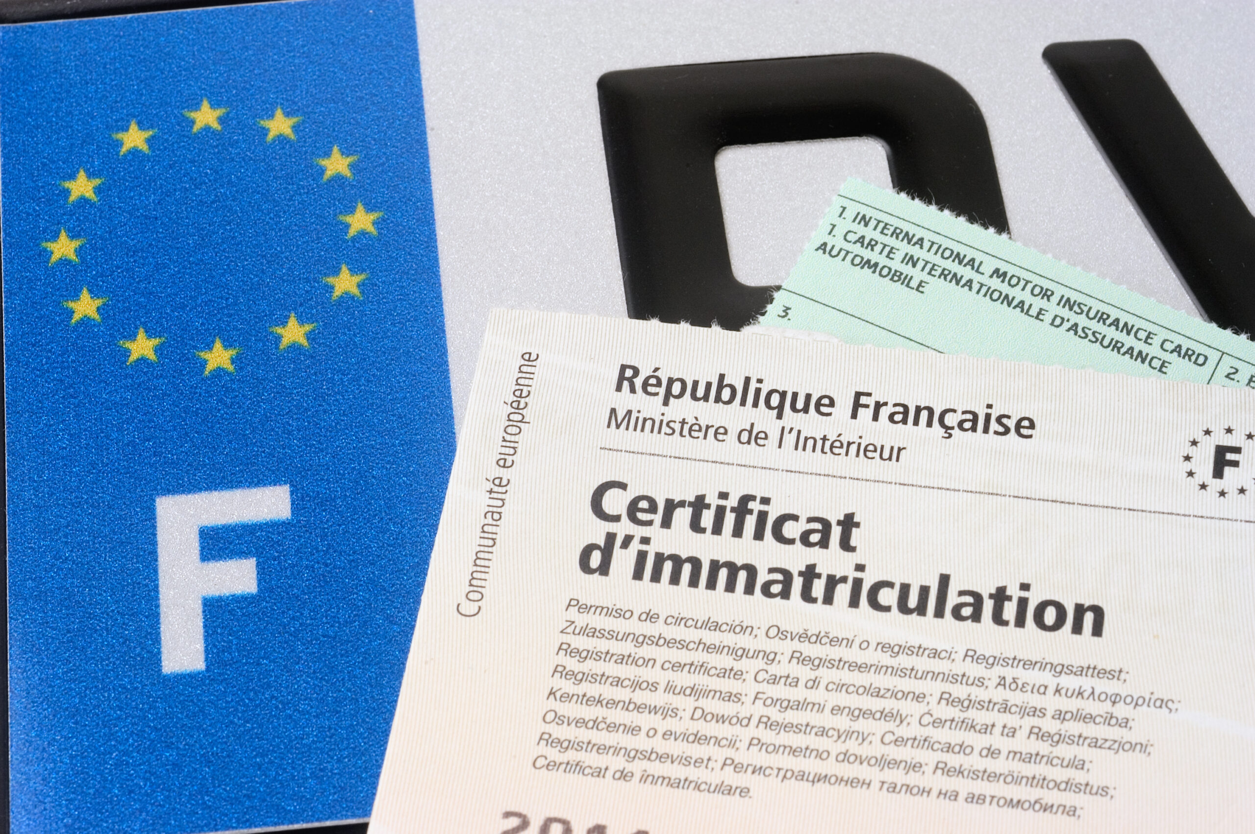 découvrez tout ce qu'il faut savoir sur la norme euro pour les cartes grises en france. informez-vous sur les critères environnementaux et les classifications des véhicules pour faciliter vos démarches administratives.